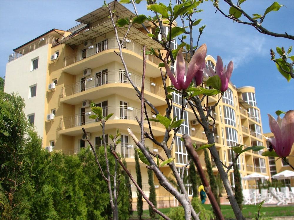 Joya Park Hotel Златни пясъци Екстериор снимка