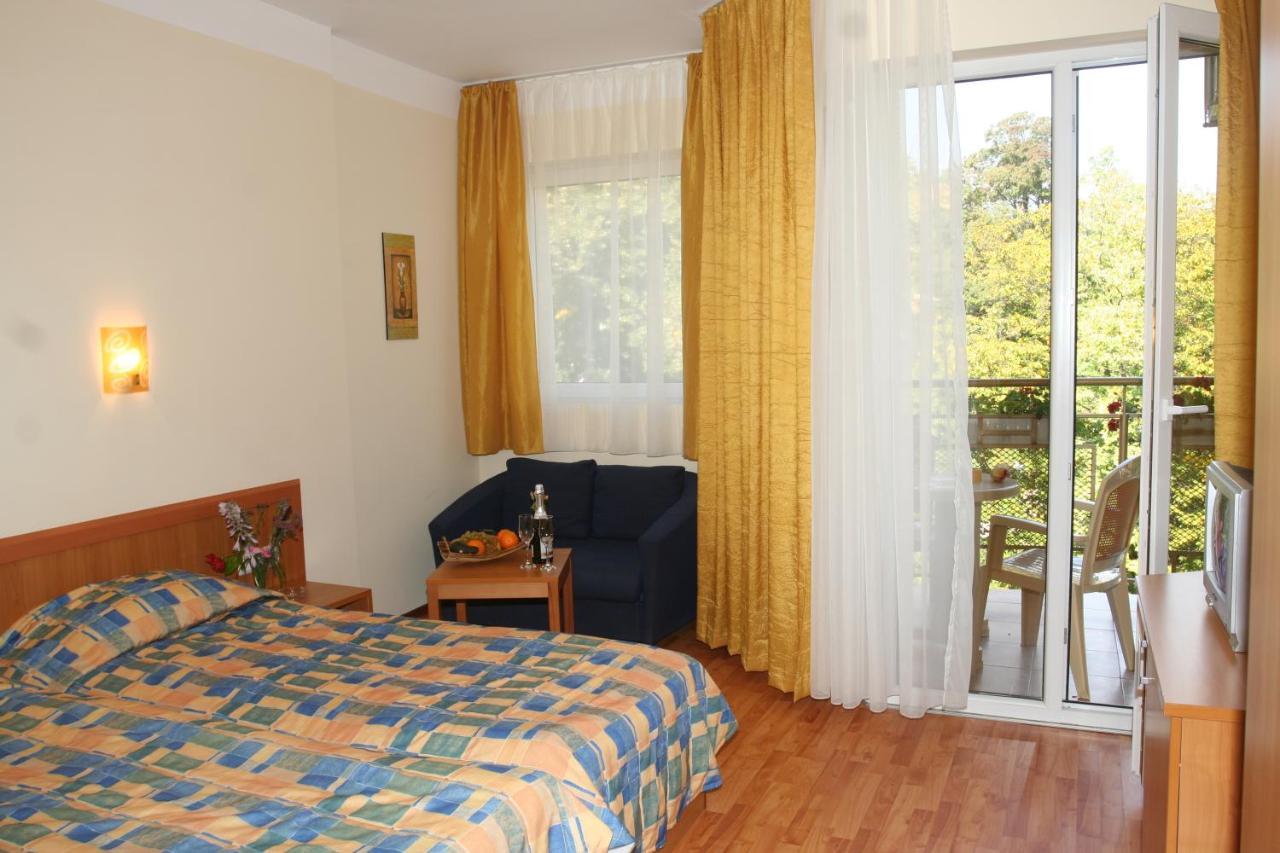 Joya Park Hotel Златни пясъци Екстериор снимка
